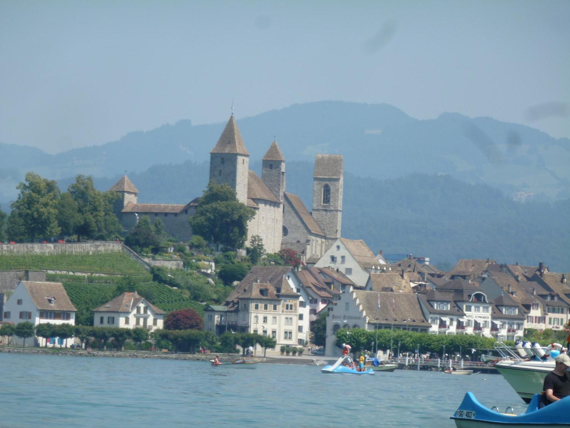 Ferienwohnung Rapperswil Exterior photo